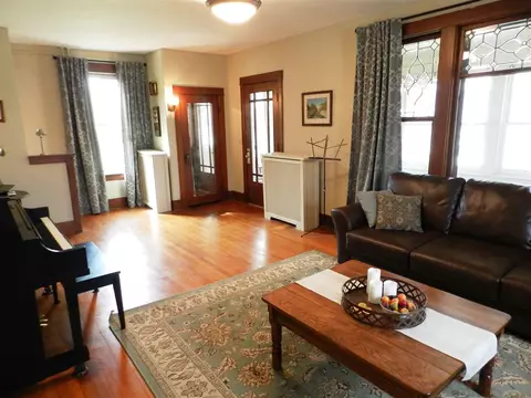 609 E Broadway St, Decorah, IA 52101 photo 2