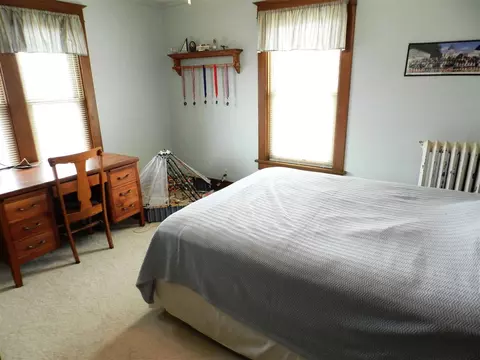 609 E Broadway St, Decorah, IA 52101 photo 15