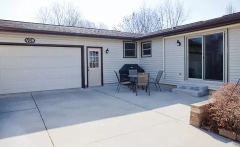 408 N Plainview, Shell Rock, IA 50670 photo 3