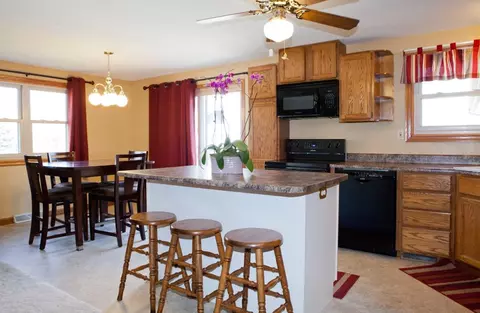 408 N Plainview, Shell Rock, IA 50670 photo 6