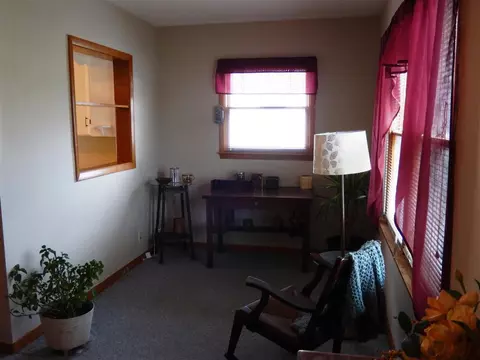 530 E 2nd St, Sumner, IA 50674 photo 7