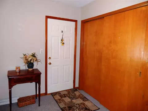 530 E 2nd St, Sumner, IA 50674 photo 2