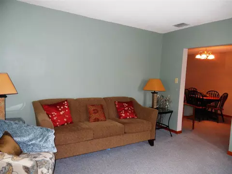 530 E 2nd St, Sumner, IA 50674 photo 9