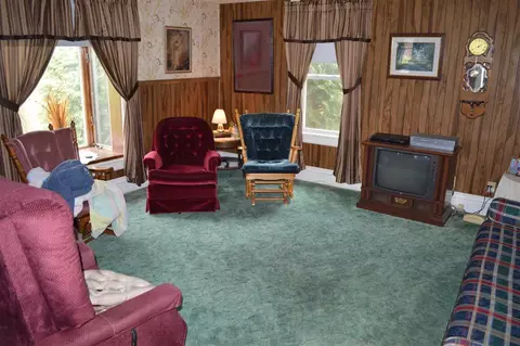 5517 E Gresham Rd, Dunkerton, IA 50626 photo 5