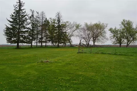 5517 E Gresham Rd, Dunkerton, IA 50626 photo 11