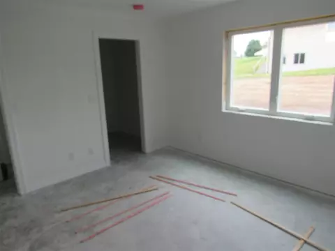 206 E Williams St, Dunkerton, IA 50626 photo 10