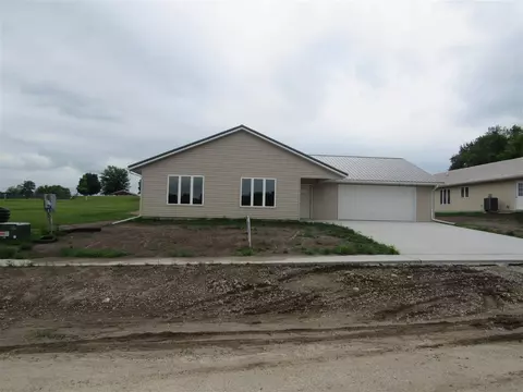 206 E Williams St, Dunkerton, IA 50626 photo 1