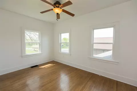 120 Letsch Rd, Waterloo, IA 50701 photo 9
