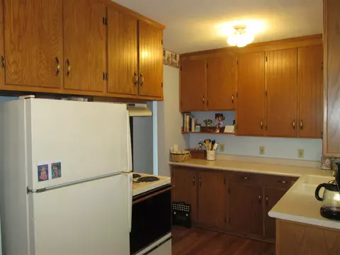 1722 Bertch Ave, Waterloo, IA 50702 photo 3