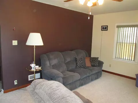 1722 Bertch Ave, Waterloo, IA 50702 photo 11
