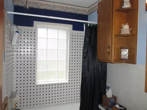 1722 Bertch Ave, Waterloo, IA 50702 photo 7