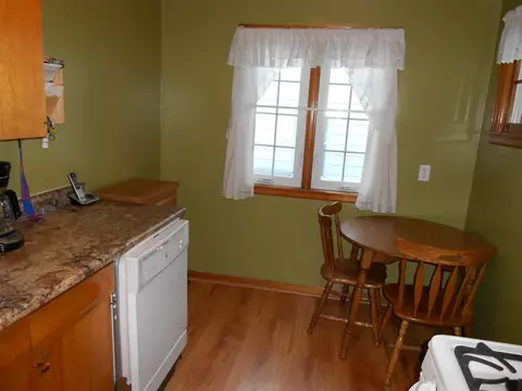 1166 E Mitchell Ave, Waterloo, IA 50702 photo 7