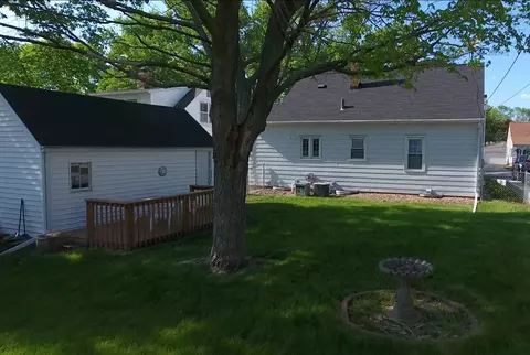 1166 E Mitchell Ave, Waterloo, IA 50702 photo 17