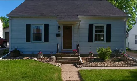 1166 E Mitchell Ave, Waterloo, IA 50702 photo 4