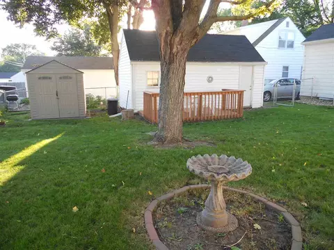 1166 E Mitchell Ave, Waterloo, IA 50702 photo 18