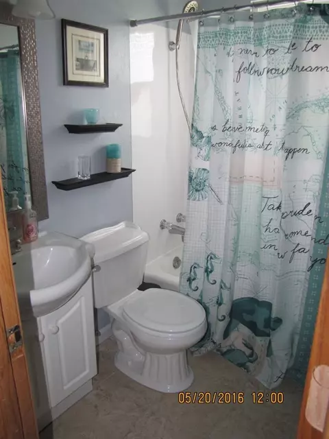 1254 Sheerer Ave, Waterloo, IA 50701 photo 4