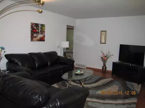 1254 Sheerer Ave, Waterloo, IA 50701 photo 2