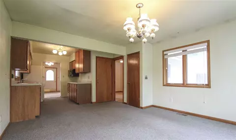 1902 Cornwall Ave, Waterloo, IA 50702 photo 13