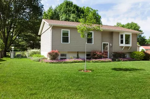 310 E Mindy, Shell Rock, IA 50670 photo 1