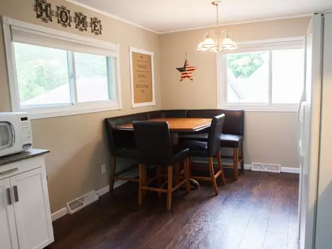 310 E Mindy, Shell Rock, IA 50670 photo 10
