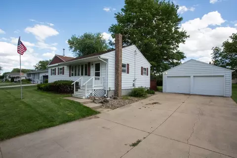 231 Elder St, Dike, IA 50624 photo 17