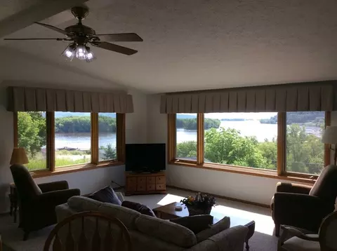 240 Wall St, Lansing, IA 52151 photo 4