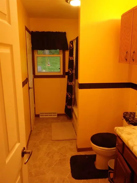 1675 Panoramic Rd, Decorah, IA 52101 photo 13