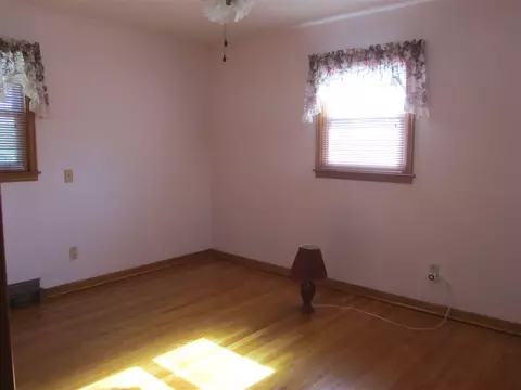 900 Mill St, Traer, IA 50675 photo 7
