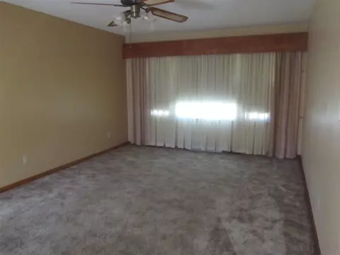 900 Mill St, Traer, IA 50675 photo 6