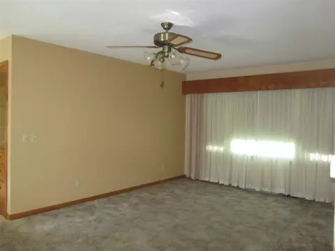 900 Mill St, Traer, IA 50675 photo 4