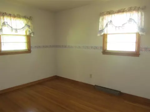 900 Mill St, Traer, IA 50675 photo 8