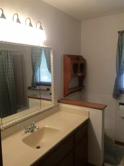 432 Elder St, Dike, IA 50624 photo 14