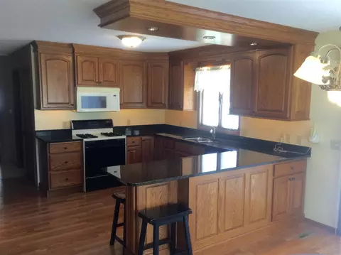 432 Elder St, Dike, IA 50624 photo 9