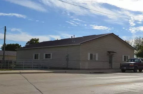 345 Main St W St, Maynard, IA 50655 photo 1