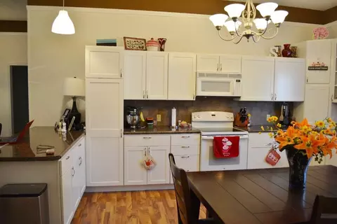 345 Main St W St, Maynard, IA 50655 photo 7