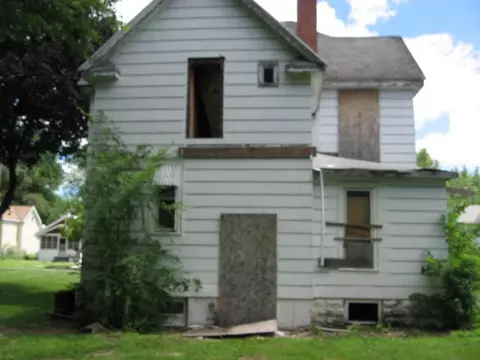 203 State St, Waterloo, IA 50703 photo 2
