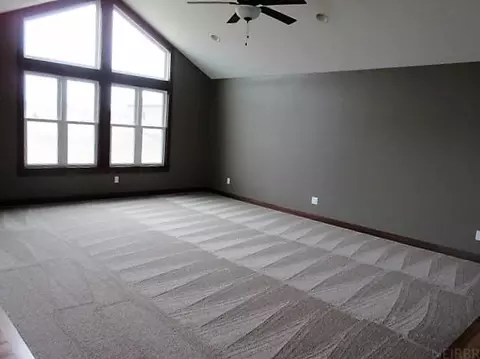 167 Jack Oak Dr, Cascade, IA 52033 photo 3