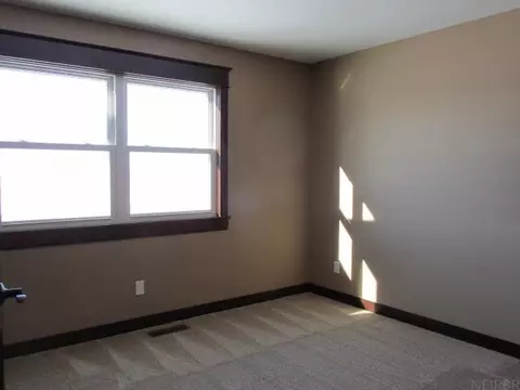 163 Jack Oak Dr, Cascade, IA 52033 photo 11