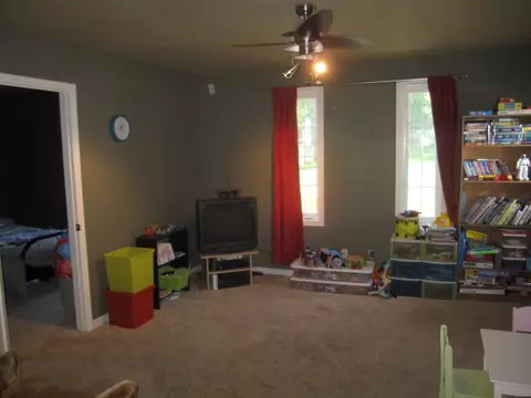 501 Cornwall, Waterloo, IA 50702 photo 8