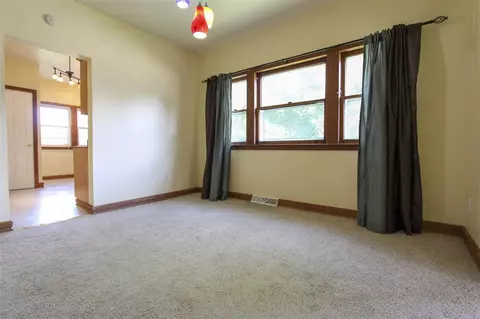 802 Marsh St, Waterloo, IA 50701 photo 7