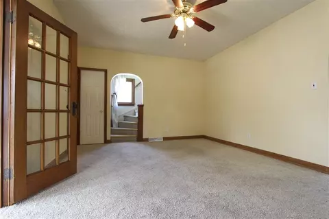802 Marsh St, Waterloo, IA 50701 photo 3