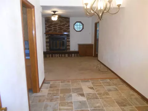 1908 Bourland Ave, Waterloo, IA 50702 photo 9