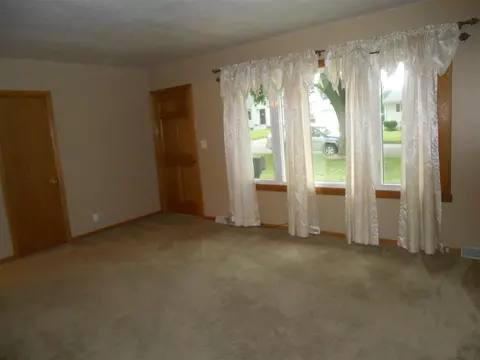 1908 Bourland Ave, Waterloo, IA 50702 photo 8