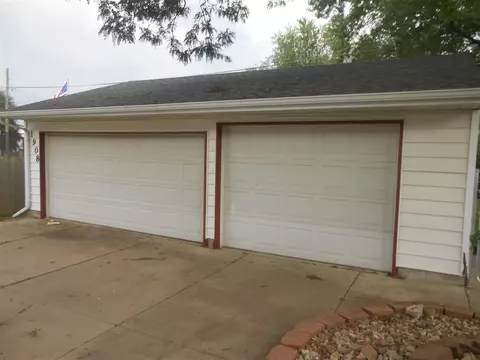 1908 Bourland Ave, Waterloo, IA 50702 photo 19