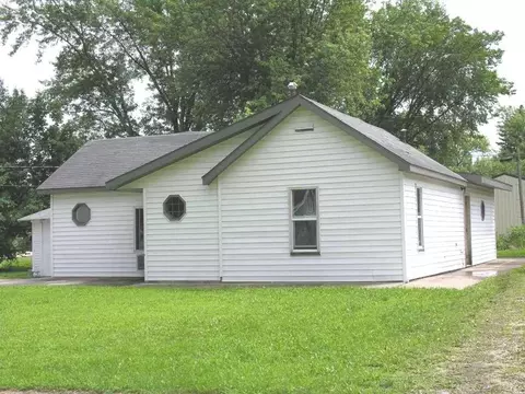 217 E Spring St, Manly, IA 50456 photo 1