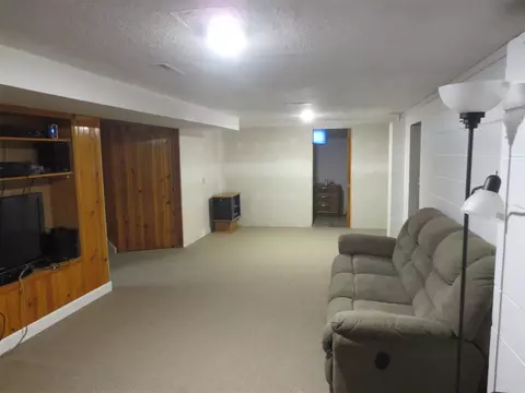 1851 E Mitchell, Waterloo, IA 50702 photo 18