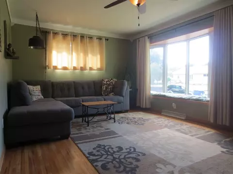 1851 E Mitchell, Waterloo, IA 50702 photo 4