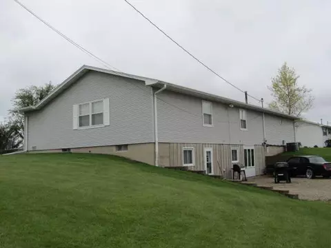 112 4th St, Garwin, IA 50632 photo 3