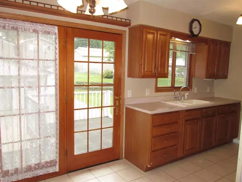 2003 Upton Ave, Waterloo, IA 50701 photo 3