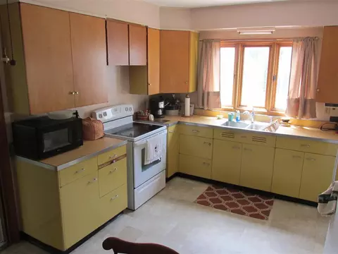 132 Cornwall, Waterloo, IA 50702 photo 6